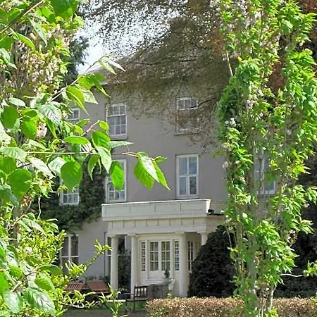 Richmond House And Restaurant 3*